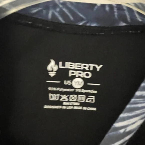 Liberty Pro Rashguard - Picture 7 of 11